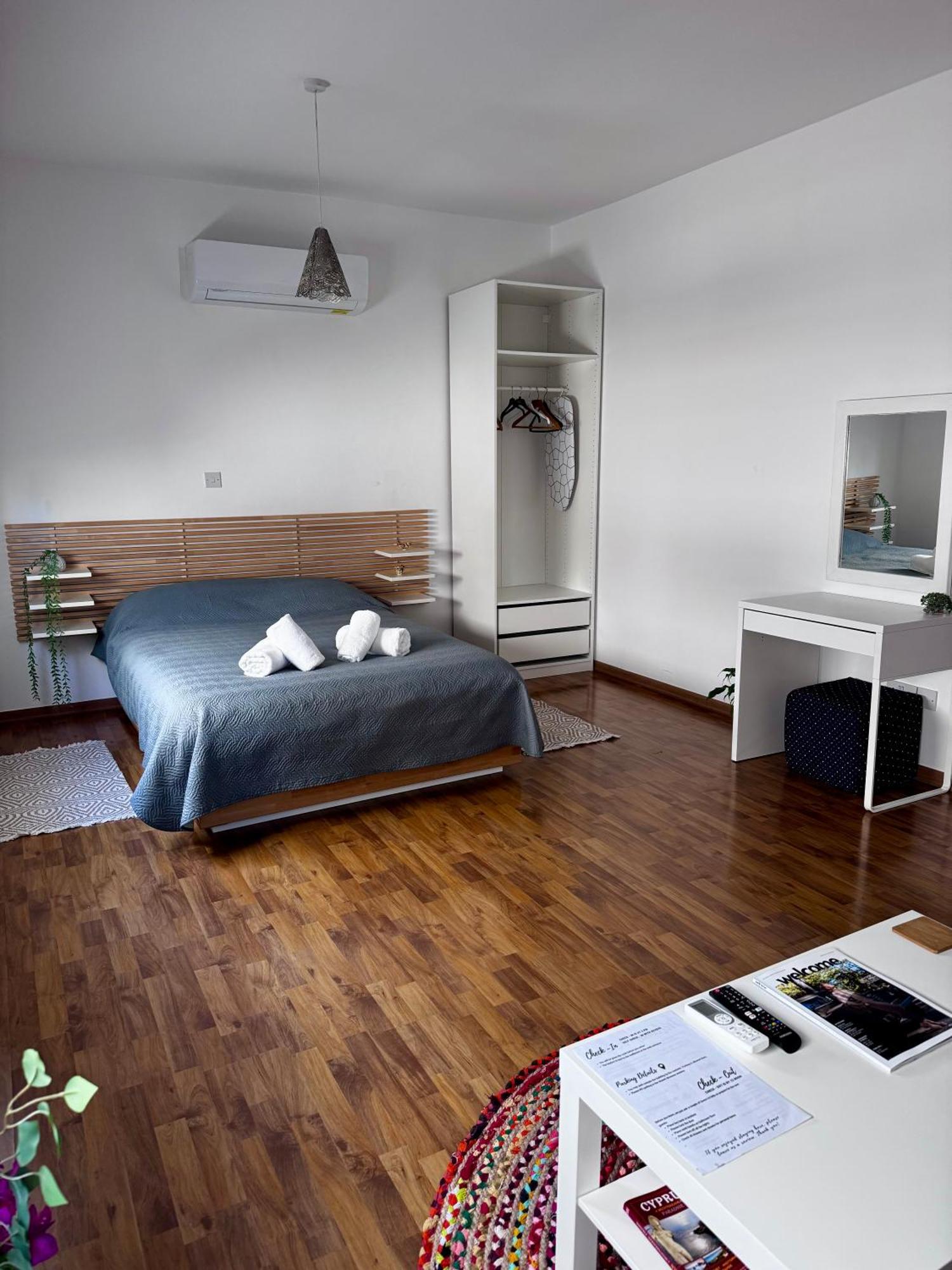Lovely Studio Apartment In Pafos Exterior photo