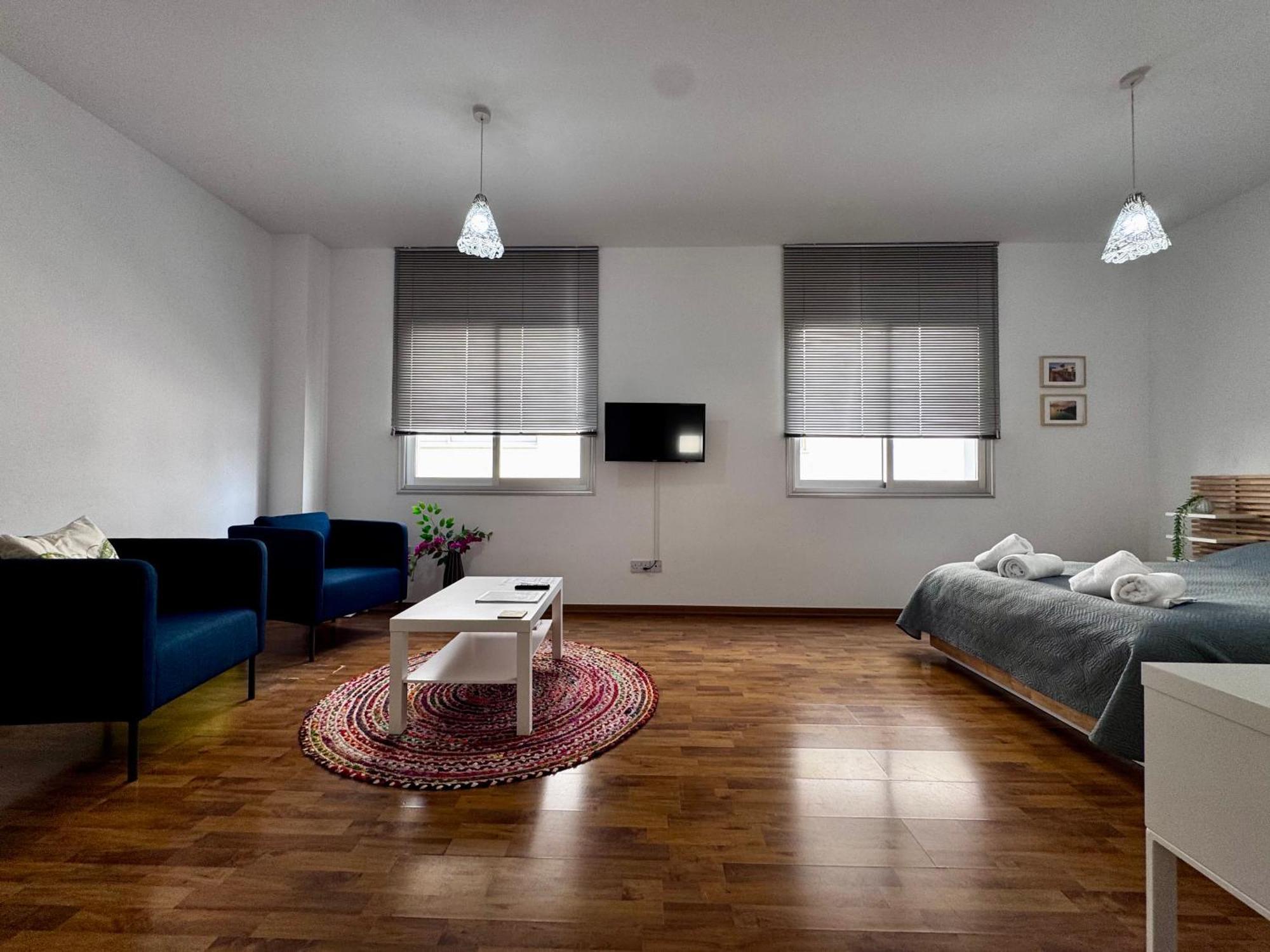 Lovely Studio Apartment In Pafos Exterior photo